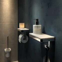 Geesa Frame Toiletrolhouder Met Planchet En (LED Licht)houder Wit/chroom -hotbath winkel 8712163210319 3