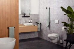 Haceka Aline Toiletrolhouder Zwart 10 Haceka Aline Toiletrolhouder Zwart -hotbath winkel haceka aline toiletrolhouder zwart 1208612 3