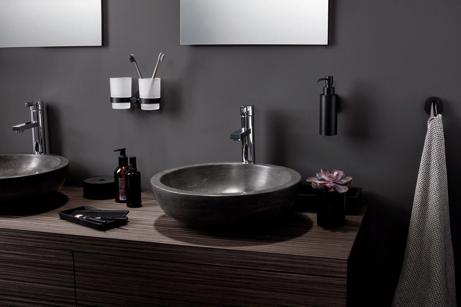 Haceka Kosmos Dubbele Bekerhouder Zwart Mat 4 Haceka Kosmos Dubbele Bekerhouder Zwart Mat - Afbeelding 2