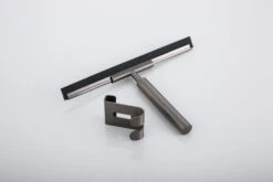 Saniclear Iron Badkamerwisser 25cm Verouderd Ijzer - Gunmetal -hotbath winkel saniclear iron badkamerwisser 25cm verouderd ijzer gunmetal sk24843 5