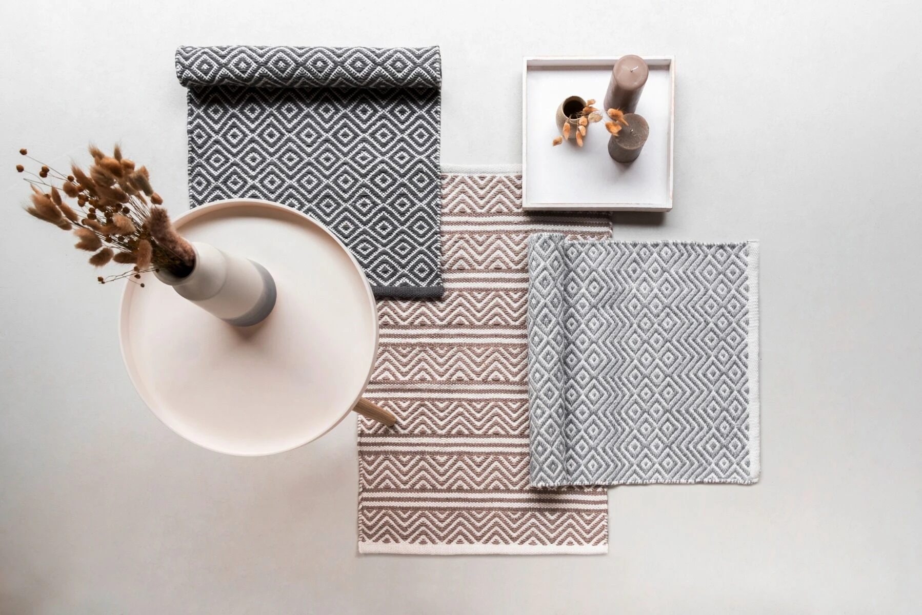 Wenko Badmat Abai 50x80cm Gerecycled PES Grijs Licht 7 Wenko Badmat Abai 50x80cm Gerecycled PES Grijs Licht - Afbeelding 5